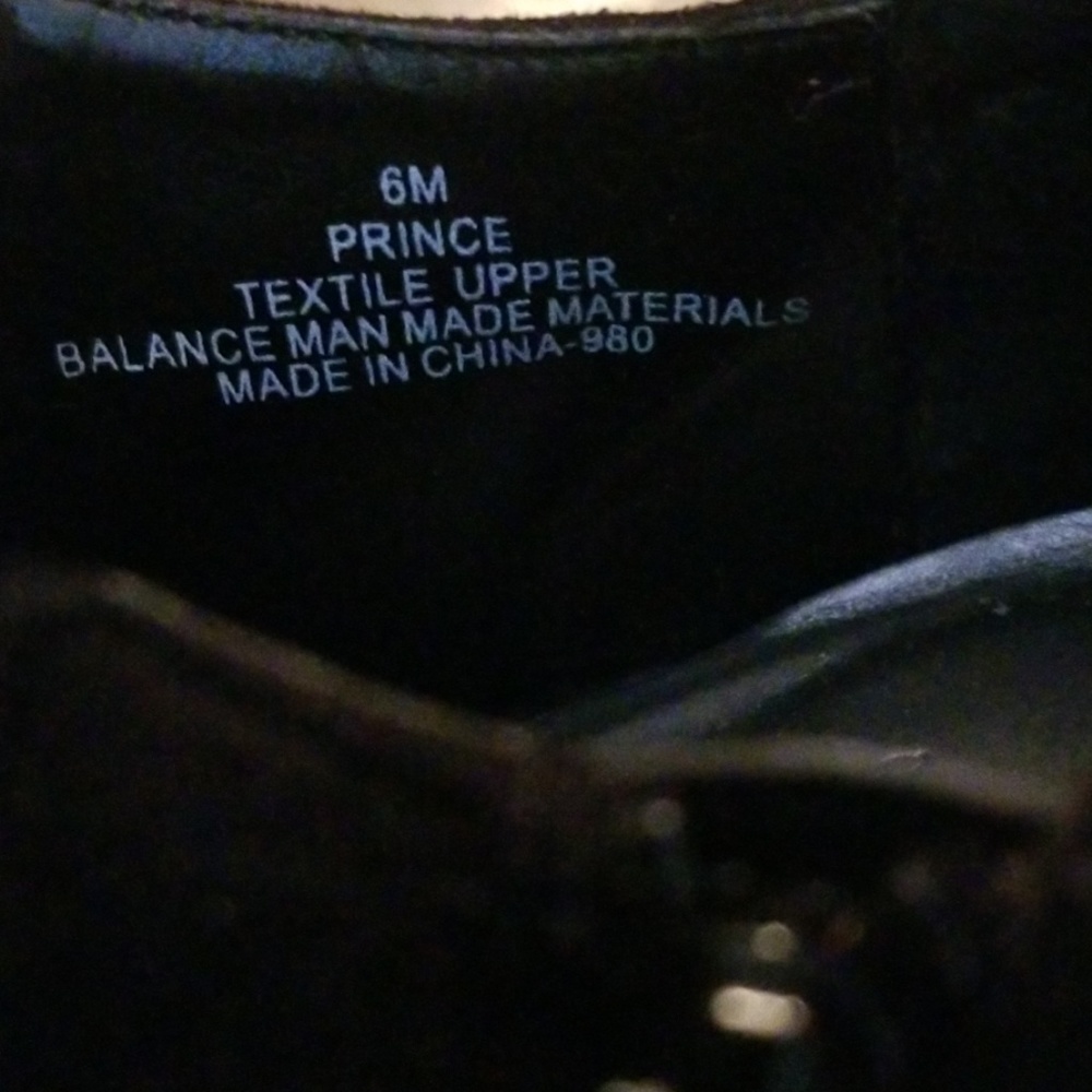 Shoes - Picture 4 of 5